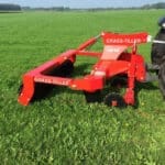 Subsolador Grass-Tiller de HE-VA acoplado a un tractor