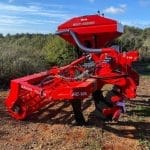 Multi-Seeder montada en Grass-Tiller